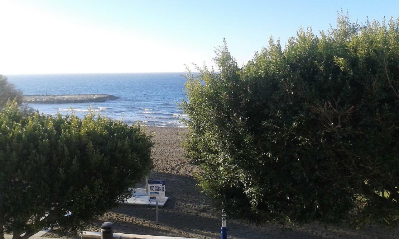 Beachfront House Málaga Esterno foto